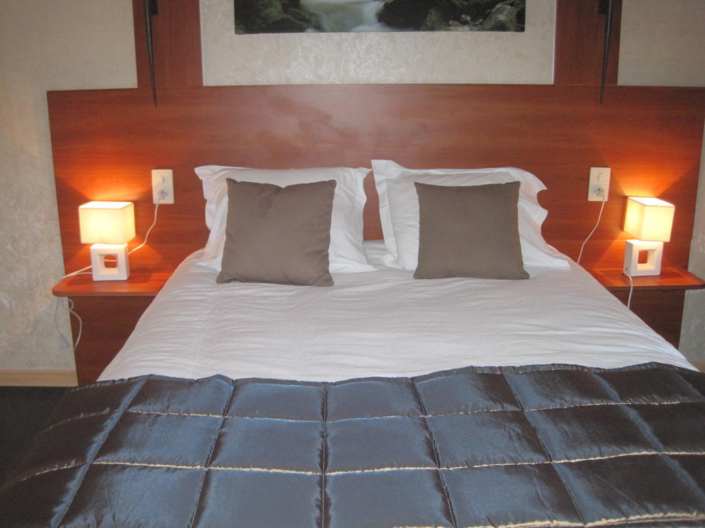 Hotel Restaurant Rive Gauche Bessines-sur-Gartempe Værelse billede