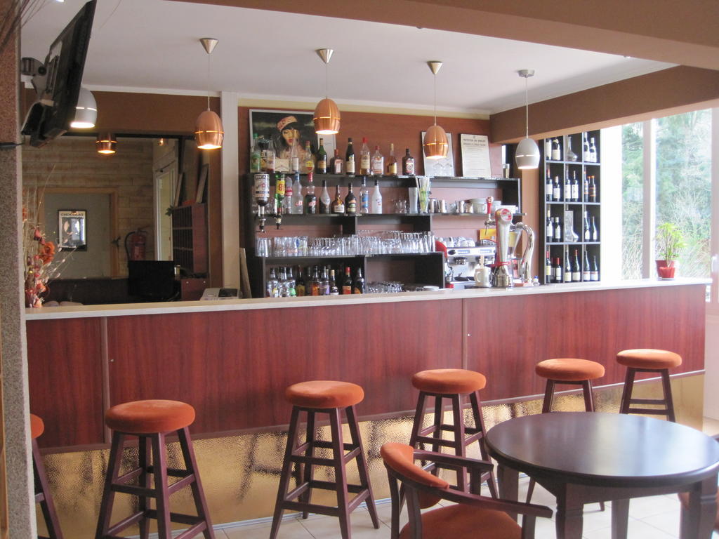 Hotel Restaurant Rive Gauche Bessines-sur-Gartempe Eksteriør billede