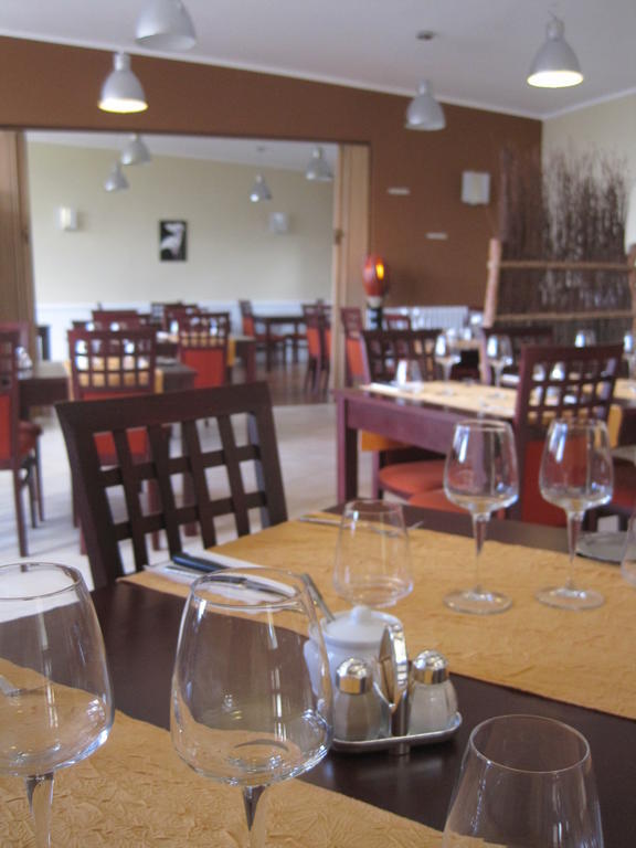 Hotel Restaurant Rive Gauche Bessines-sur-Gartempe Eksteriør billede