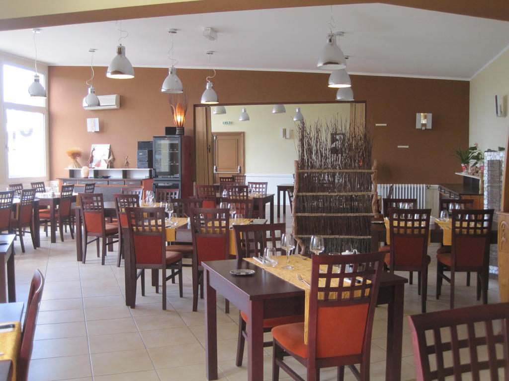 Hotel Restaurant Rive Gauche Bessines-sur-Gartempe Eksteriør billede