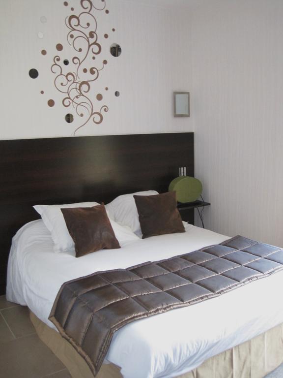Hotel Restaurant Rive Gauche Bessines-sur-Gartempe Eksteriør billede